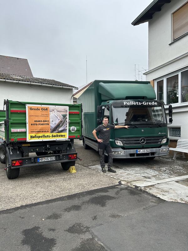 LKW und Anhänger Pellets-Grede
